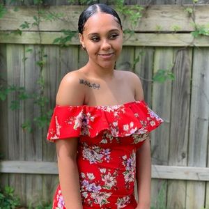 Meet your Posher, Jade